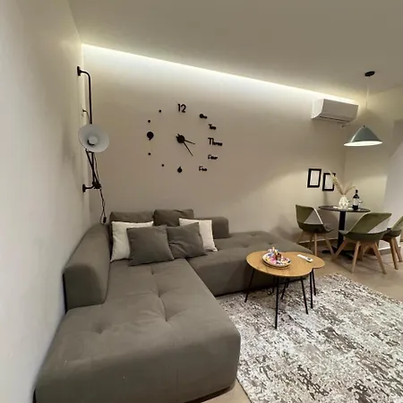 Goldenhour Apartment Tirana