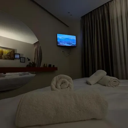 Apartment Goldenhour