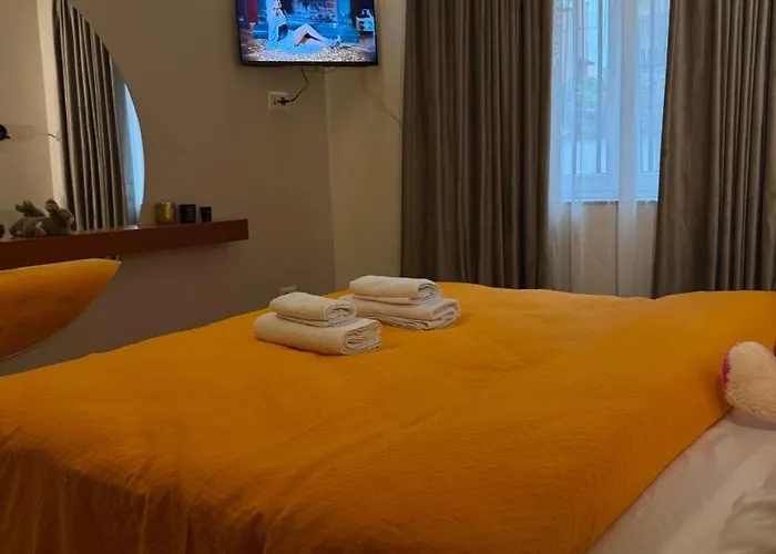 Goldenhour Apartment Tirana